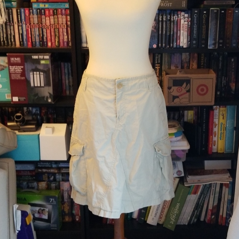 Banana republic poplin cargo skirt